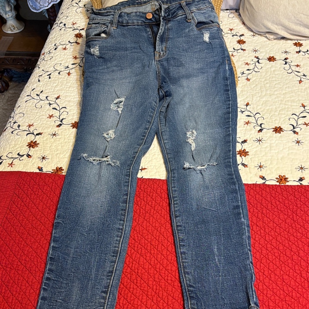 Old Navy Women's Distressed Denim Jeans mid rise
